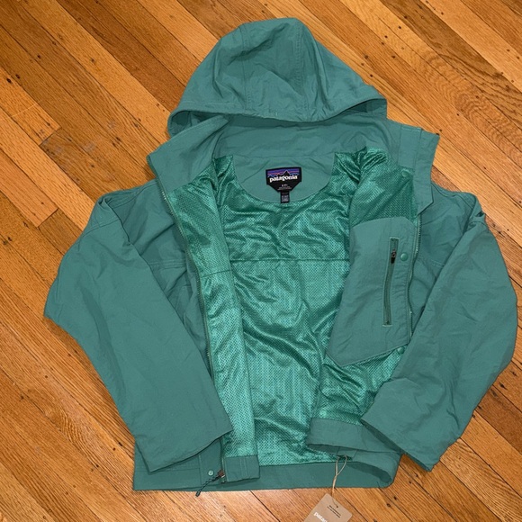 Patagonia Women's Skysail Jacket - Green - Picture 5 of 5